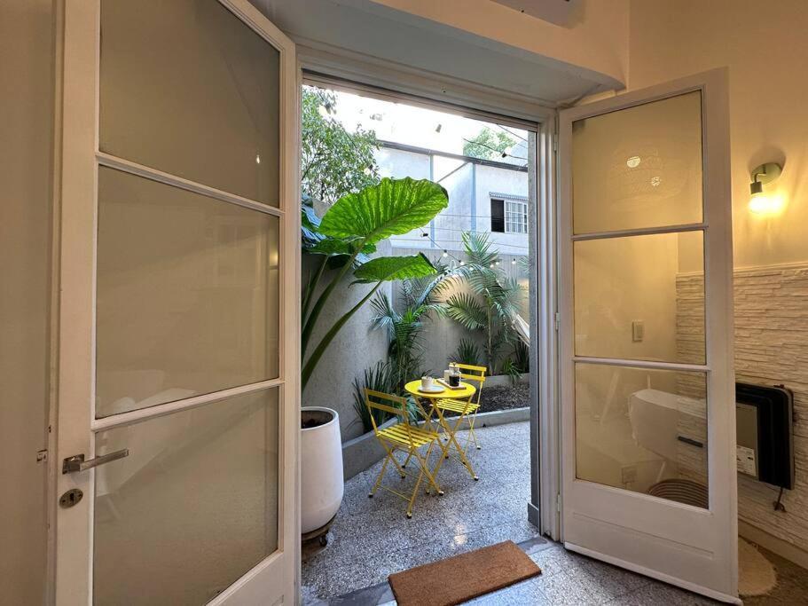 Encantador Apartamento Con Patio Буэнос-Айрес Экстерьер фото